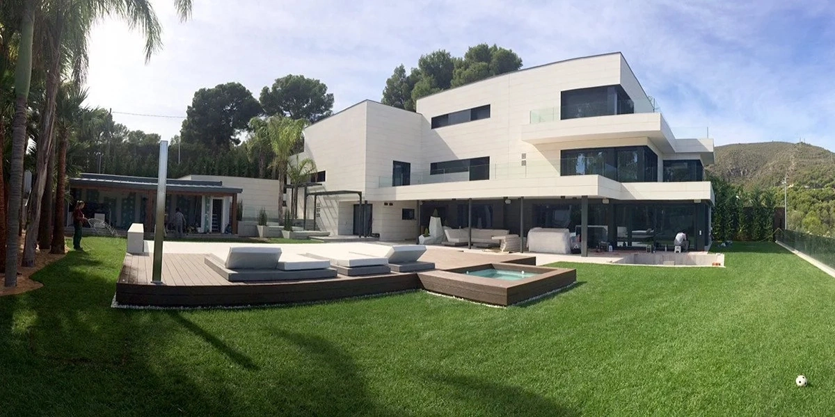 Leo Messi's wealth: house, cars, jet, net worth, current ...